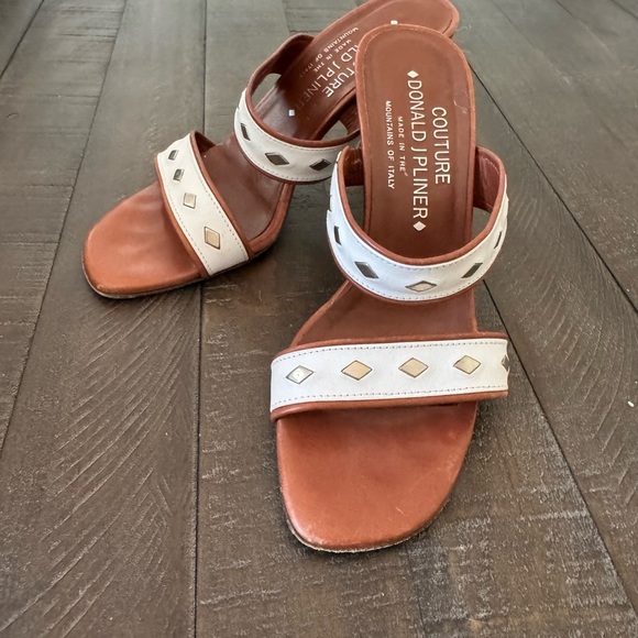 Donald J. Pliner Nikki Leather Square Toe Slides 5.5 M - Picture 1 of 7
